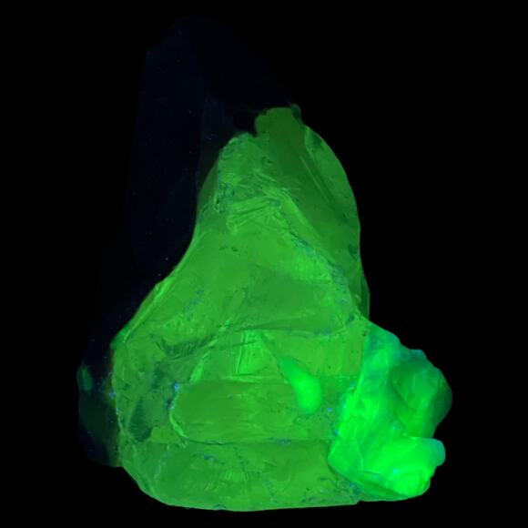 Vaseline Carmel and Milk Glass Art Glass Cullet Uranium Slag Glass #4GX32 - Picture 1 of 9